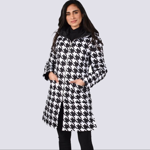 Frank Lyman Design Jackets & Blazers - NWOT🌺Frank Lyman Houndstooth Long Woven Coat with Hood